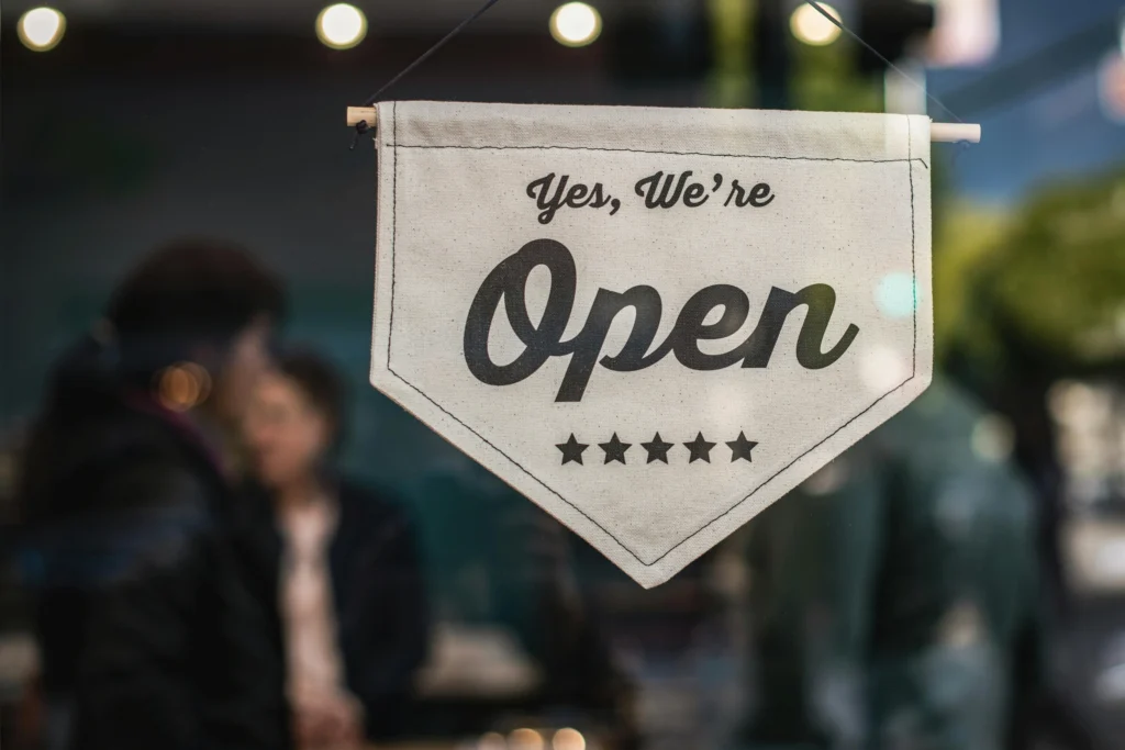 Business survival rates depend on a number of factors, but careful moves help increase your chances of longevity.