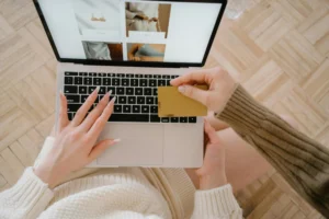 Electronic payments are extremely common, including credit/debit card payments, bank transfers, and mobile wallets.