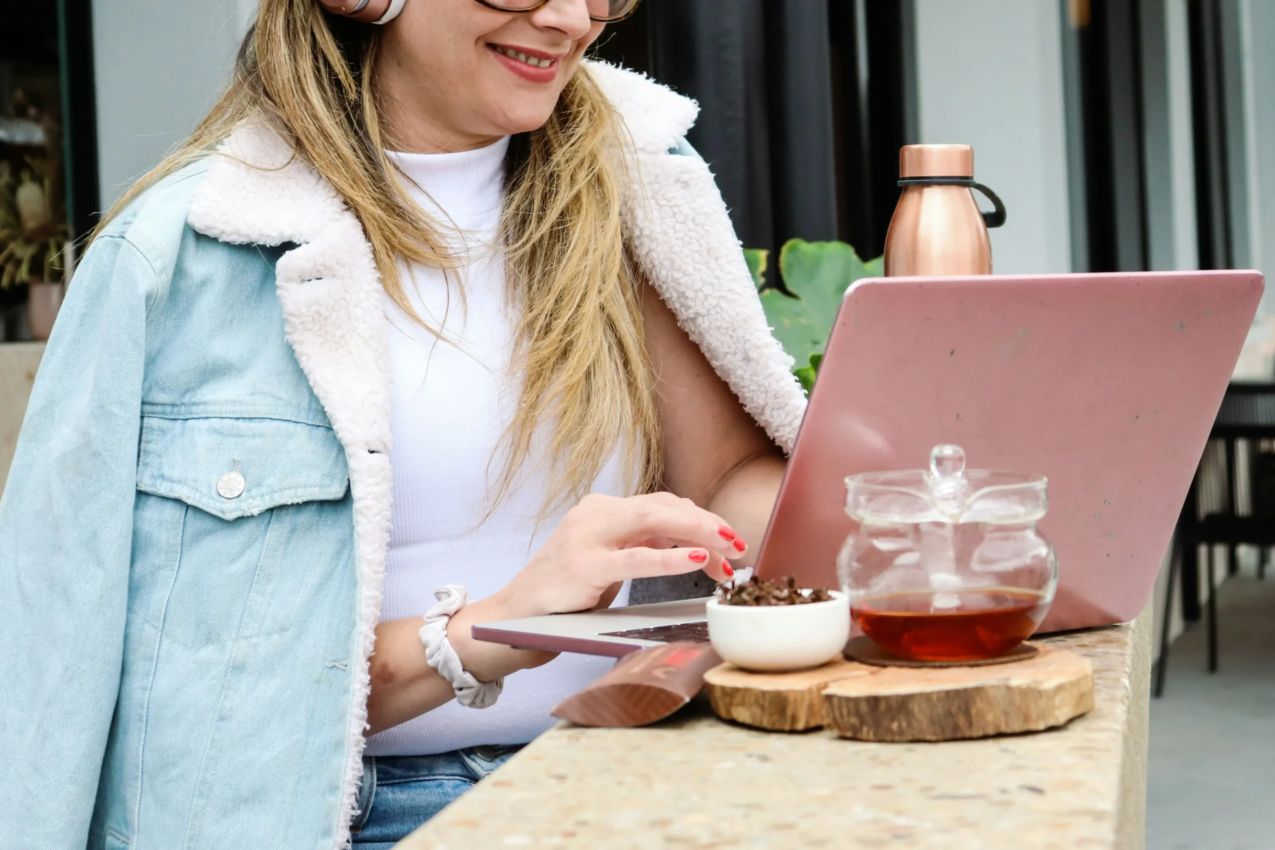 Understanding freelancer payment solutions helps you get paid on time, without undue delays or complications.